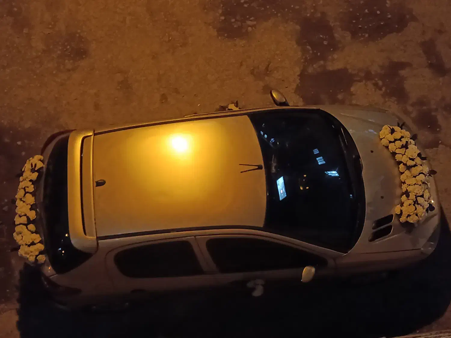 گل ماشین عروس|گل مصنوعی|سنندج, |دیوار