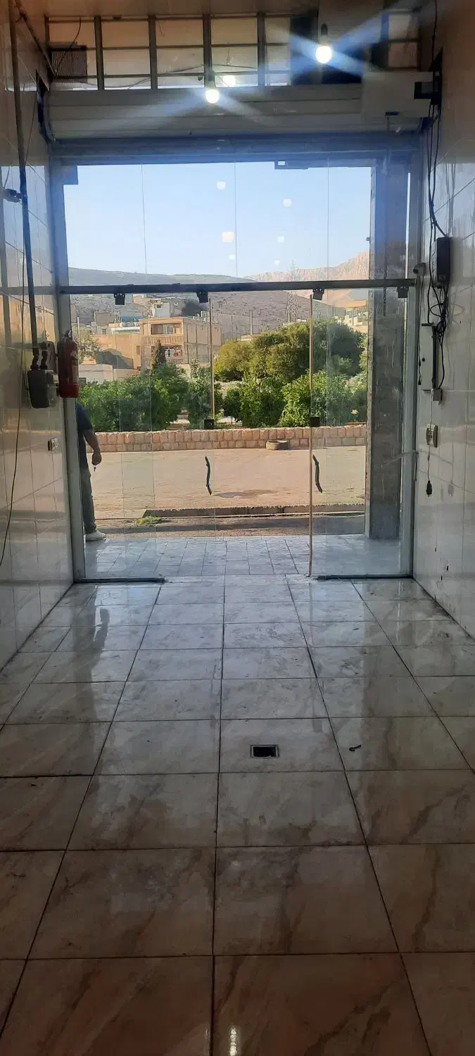 فروش مغازه تجاری متراژ ۲۰ متر|فروش مغازه و غرفه|شیراز, شهدای شهرک سعدی|دیوار