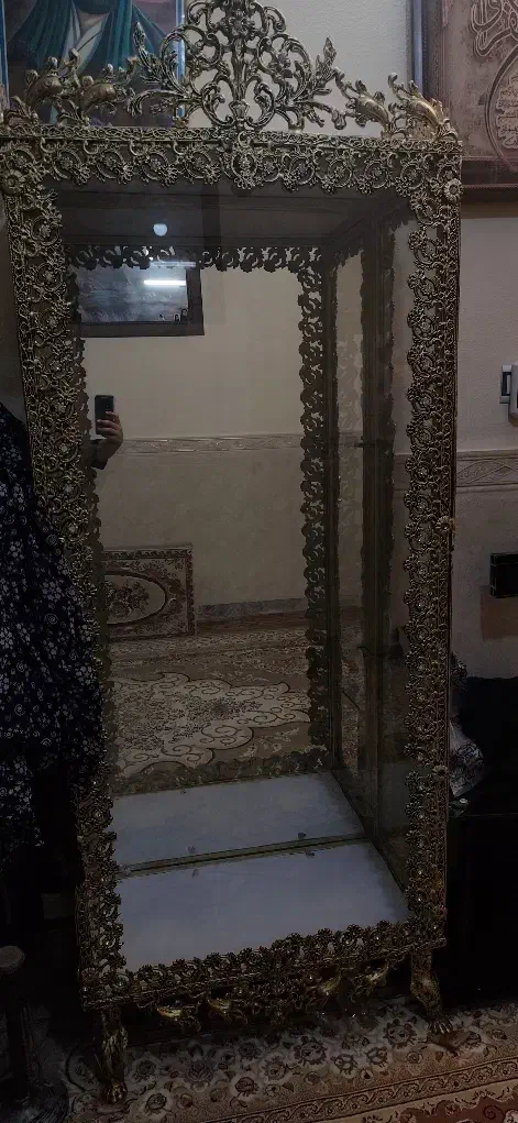 ویترین نو بدون خط خش|بوفه، ویترین، کنسول|شاهین‌شهر, خانه کارگر|دیوار