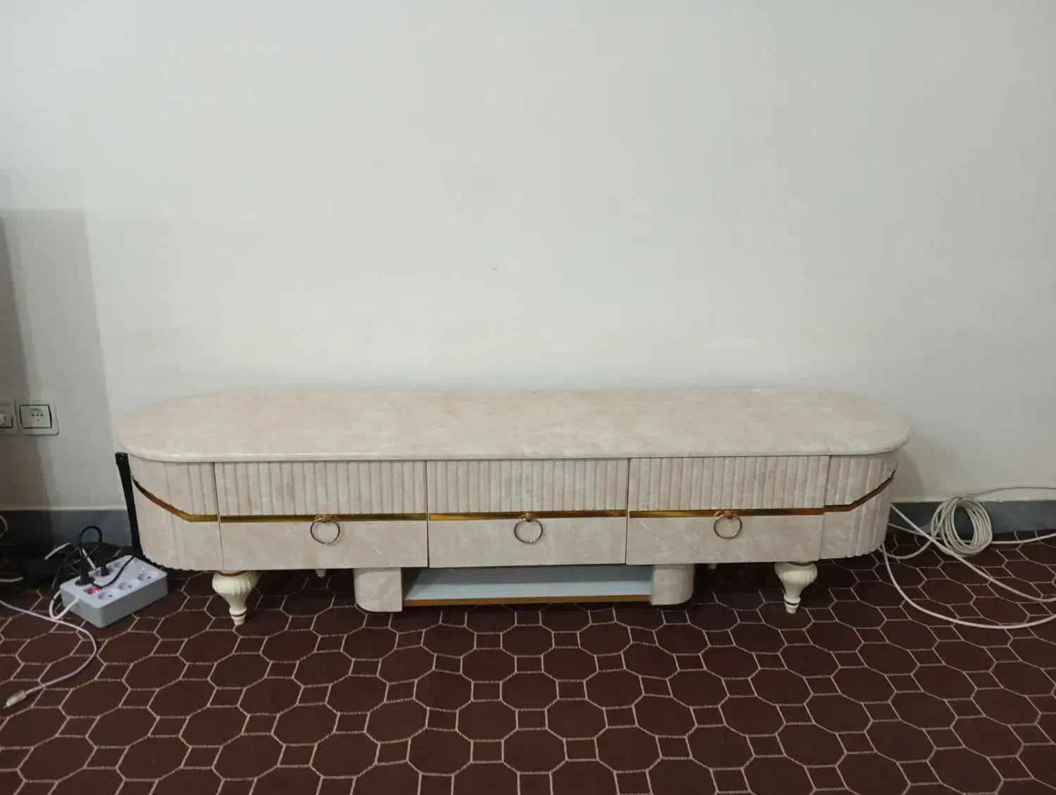 میز تی وی|میز تلویزیون|ایوان, |دیوار