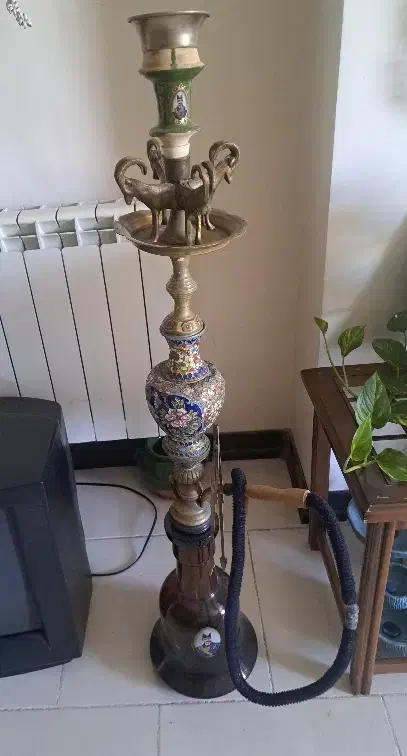 قلیان قدیمی بدنه تمام برنج و تنه برنجی، چوبی قدیمی|کلکسیون اشیاء عتیقه|پردیس, فاز ۸|دیوار