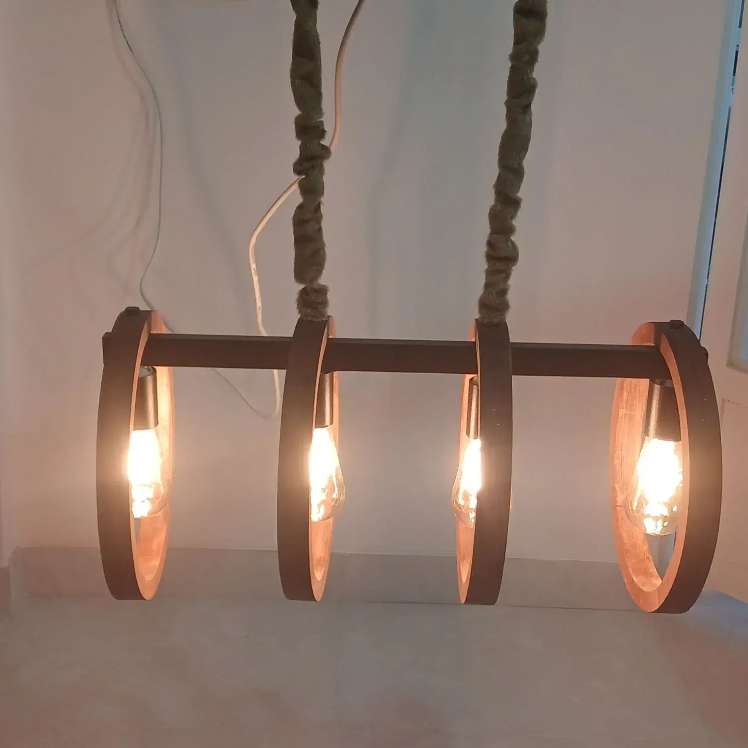 لوستر فروشی مخصوص کافی شاپ|لوستر و چراغ آویز|قشم, |دیوار