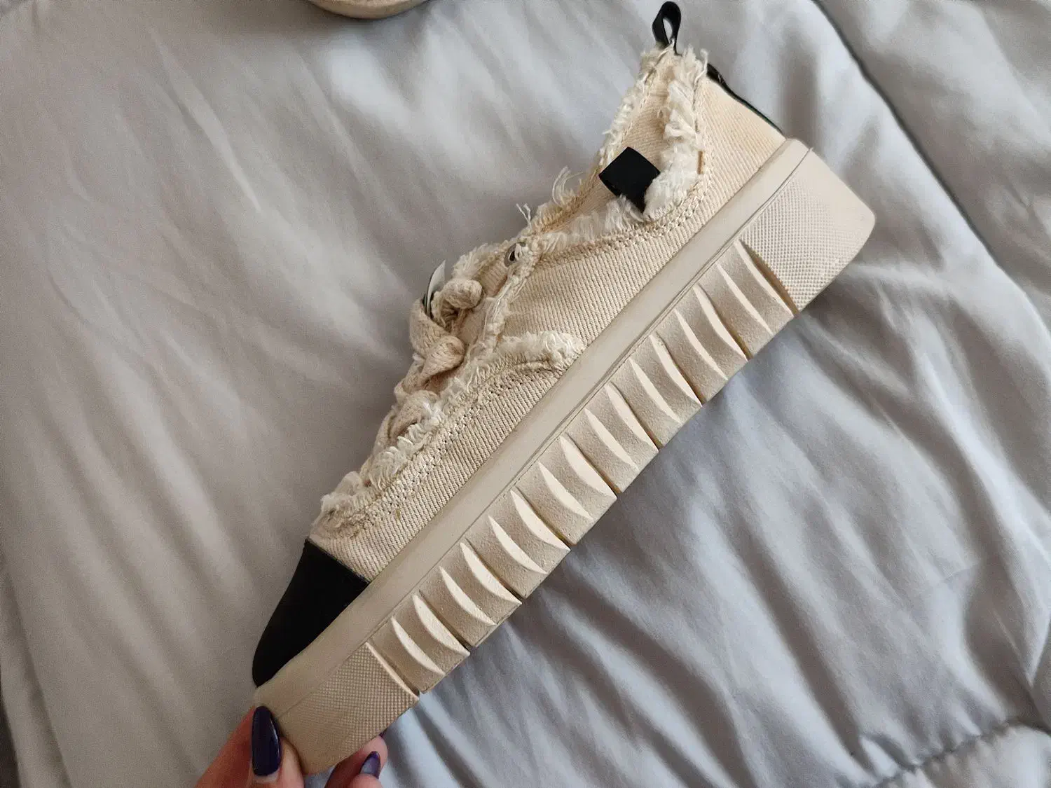 کتونی نو سایز 39|کیف، کفش، کمربند|اندیشه, اندیشه فاز ۱|دیوار