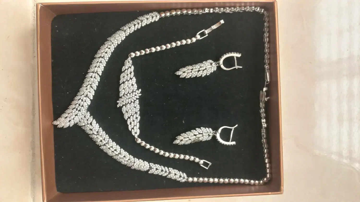 بدلیجات|بدلیجات|رشت, استقامت ۲|دیوار