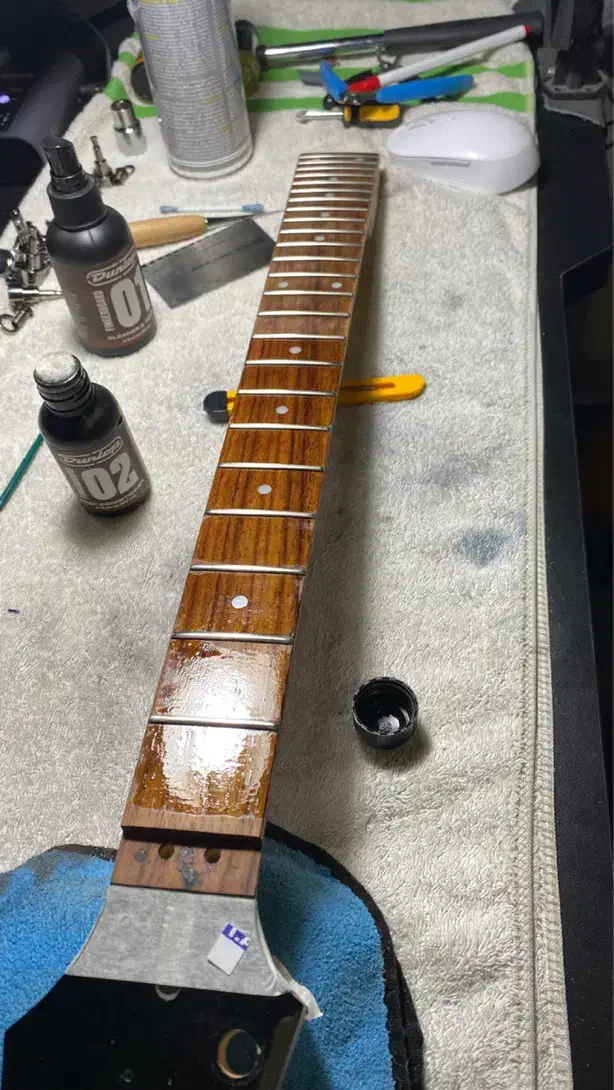 کوک اصولی و رسیدگی حرفه‌ای گیتار الکتریک|گیتار، بیس، امپلیفایر|رشت, گلسار|دیوار