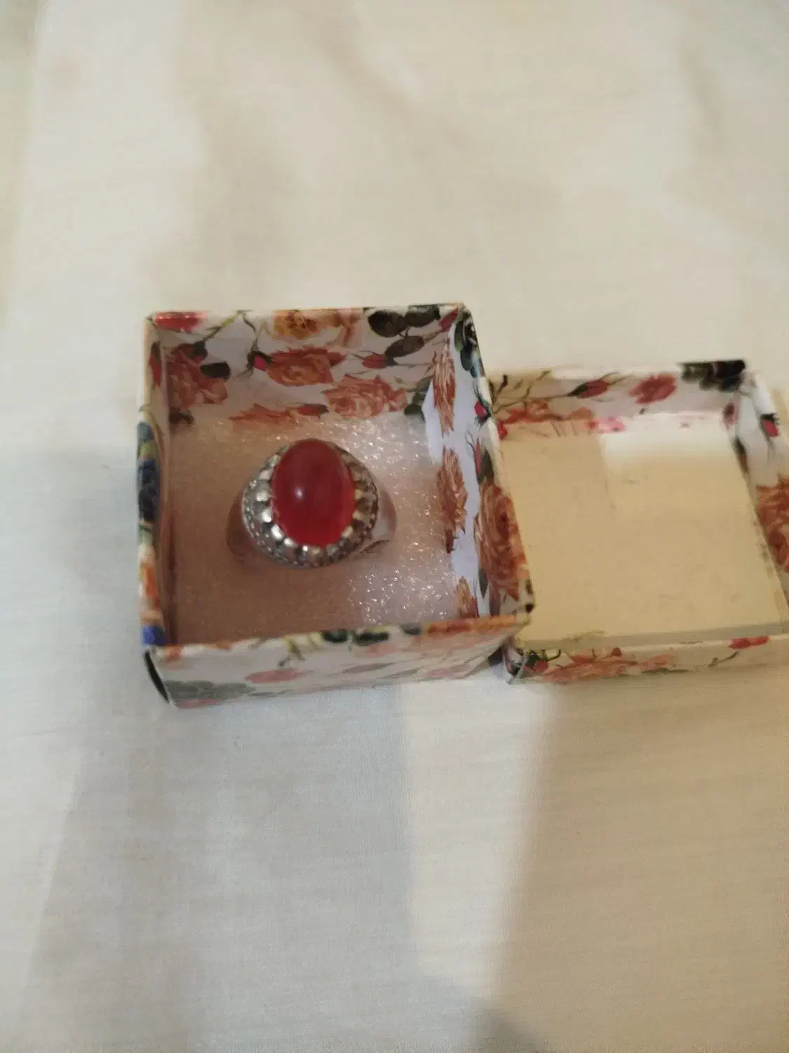 انگشتر|جواهرات|کیش, |دیوار