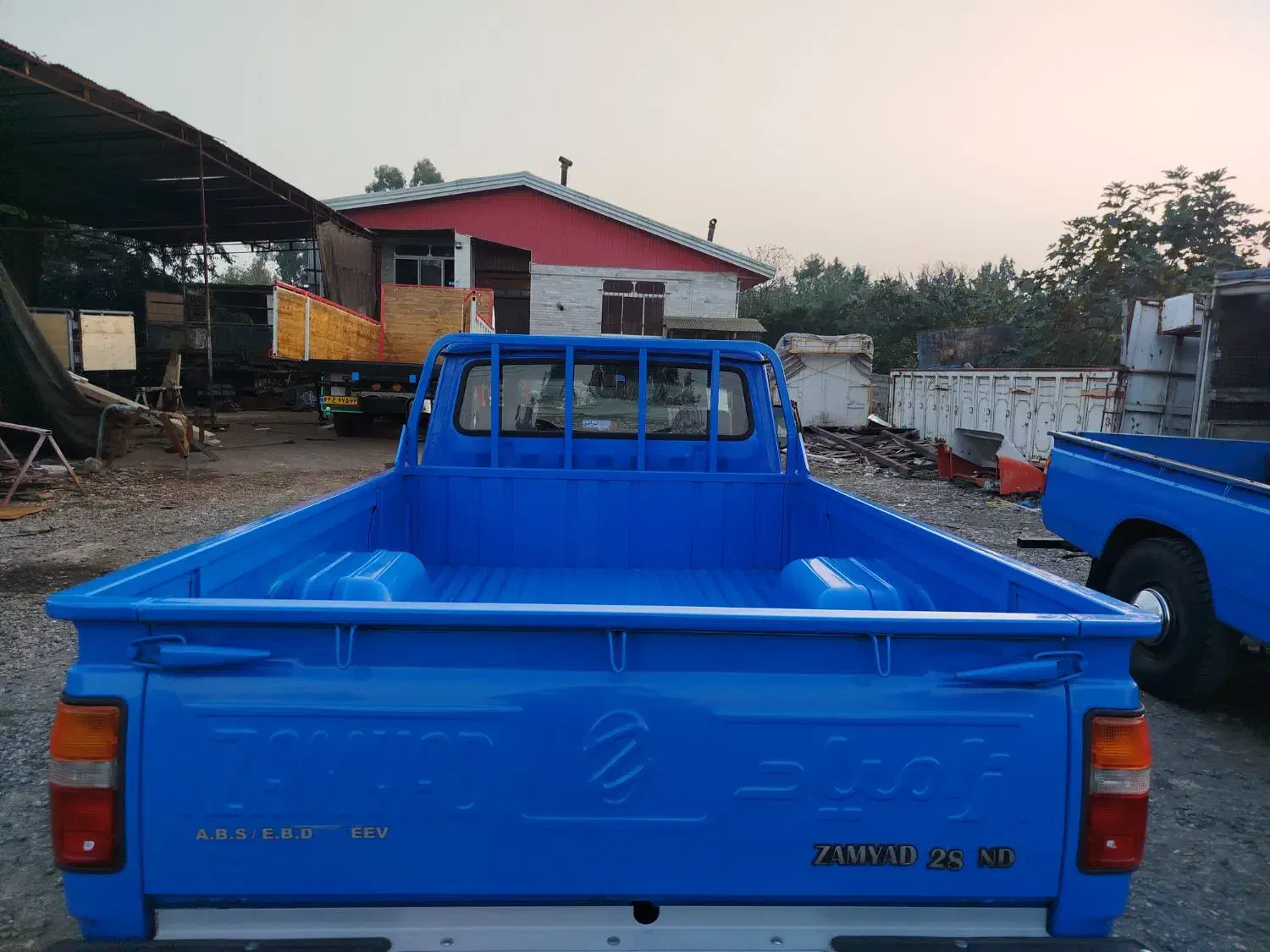 نیسان دیزل|خودرو سواری و وانت|ساری, |دیوار