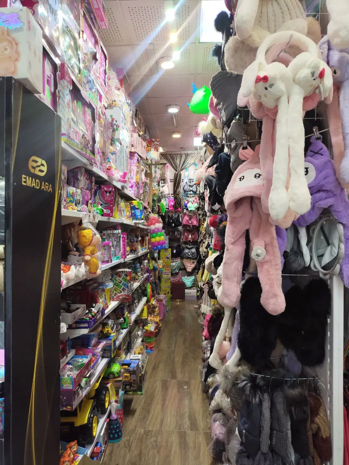 فروشنده خانوم شیفت عصر یا صبح|استخدام خدمات فروشگاه و رستوران|مشهد, سرافرازان|دیوار