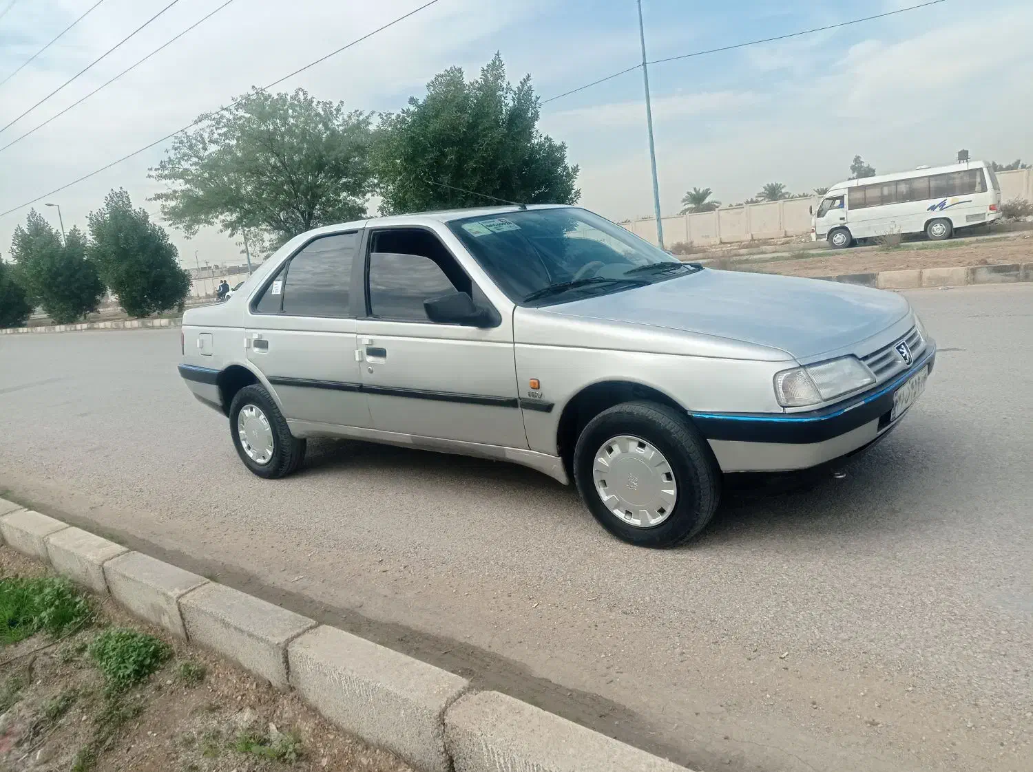 پژو 405 مدل 95|خودرو سواری و وانت|اهواز, فاز ۵ پاداد|دیوار