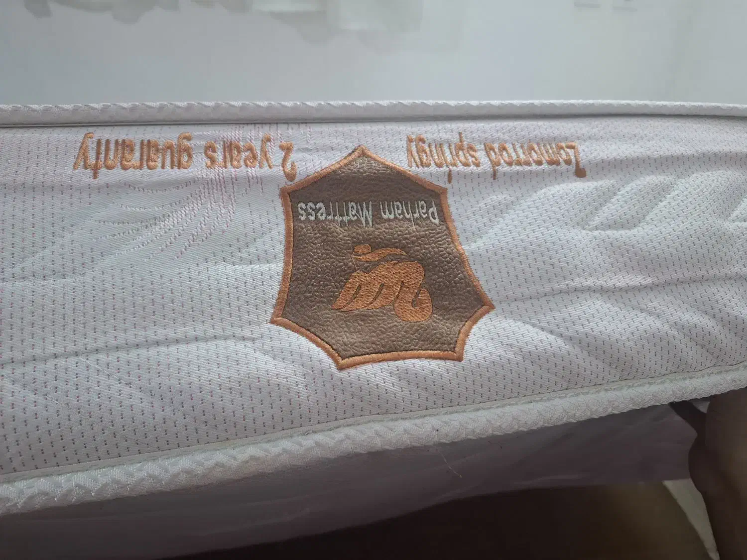 تشک|تشک تختخواب|مشهد, رستگار|دیوار