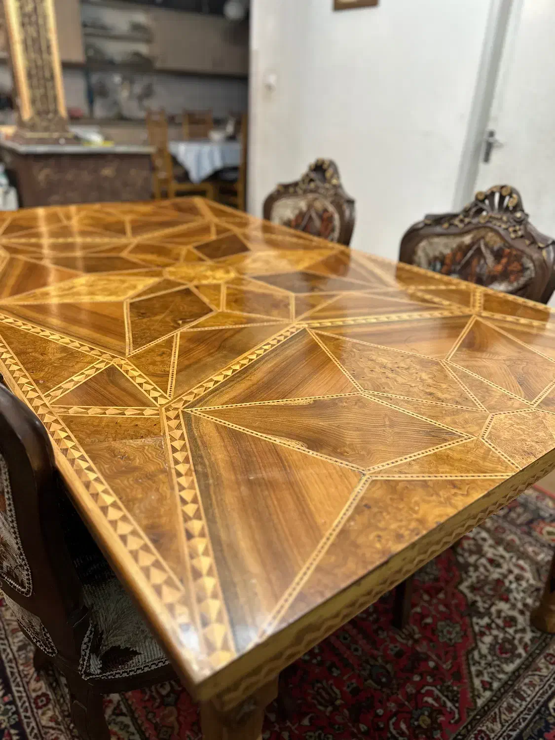 میز|میز و صندلی غذاخوری|ارومیه, |دیوار