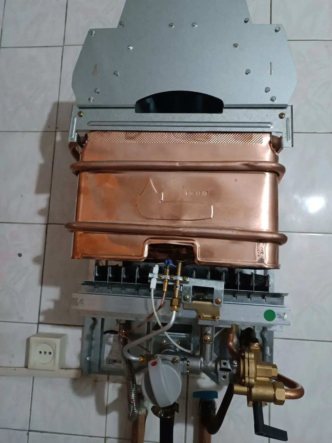 تعمیرات انواع بخاری گازی و ابگرمکن دیواری درمحل|خدمات پیشه و مهارت|مشهد, شهرک رازی (شهرک غرب)|دیوار