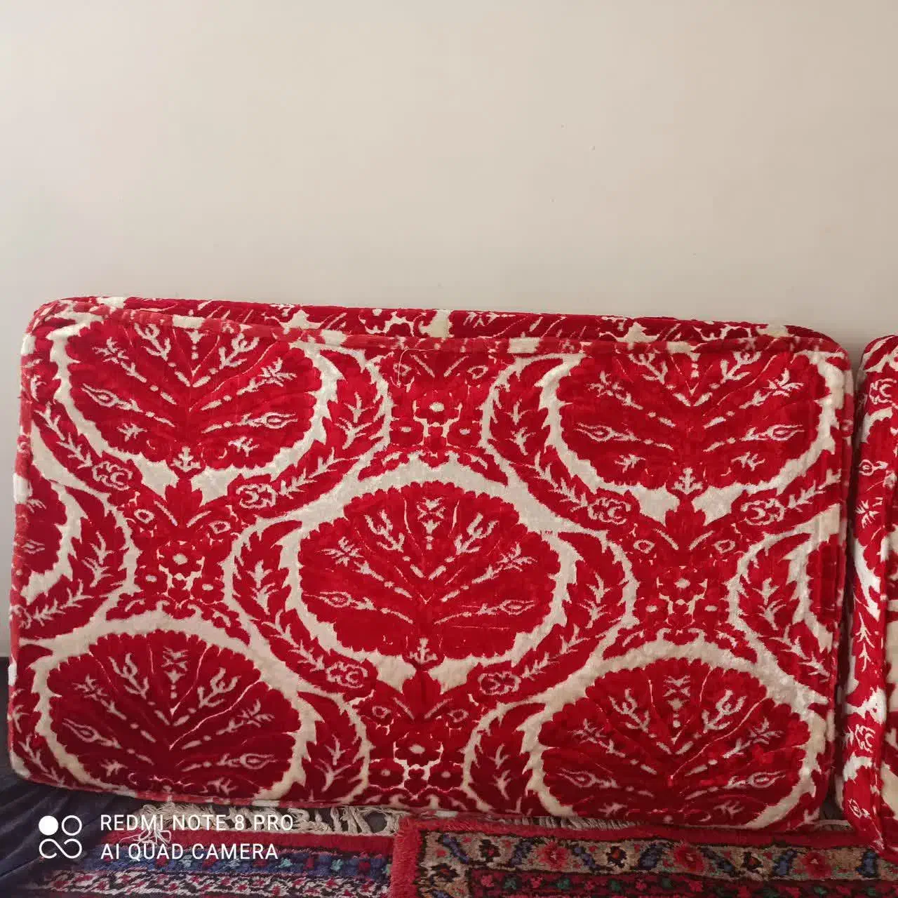 یک جفت پشتی مخمل|پشتی|همدان, |دیوار