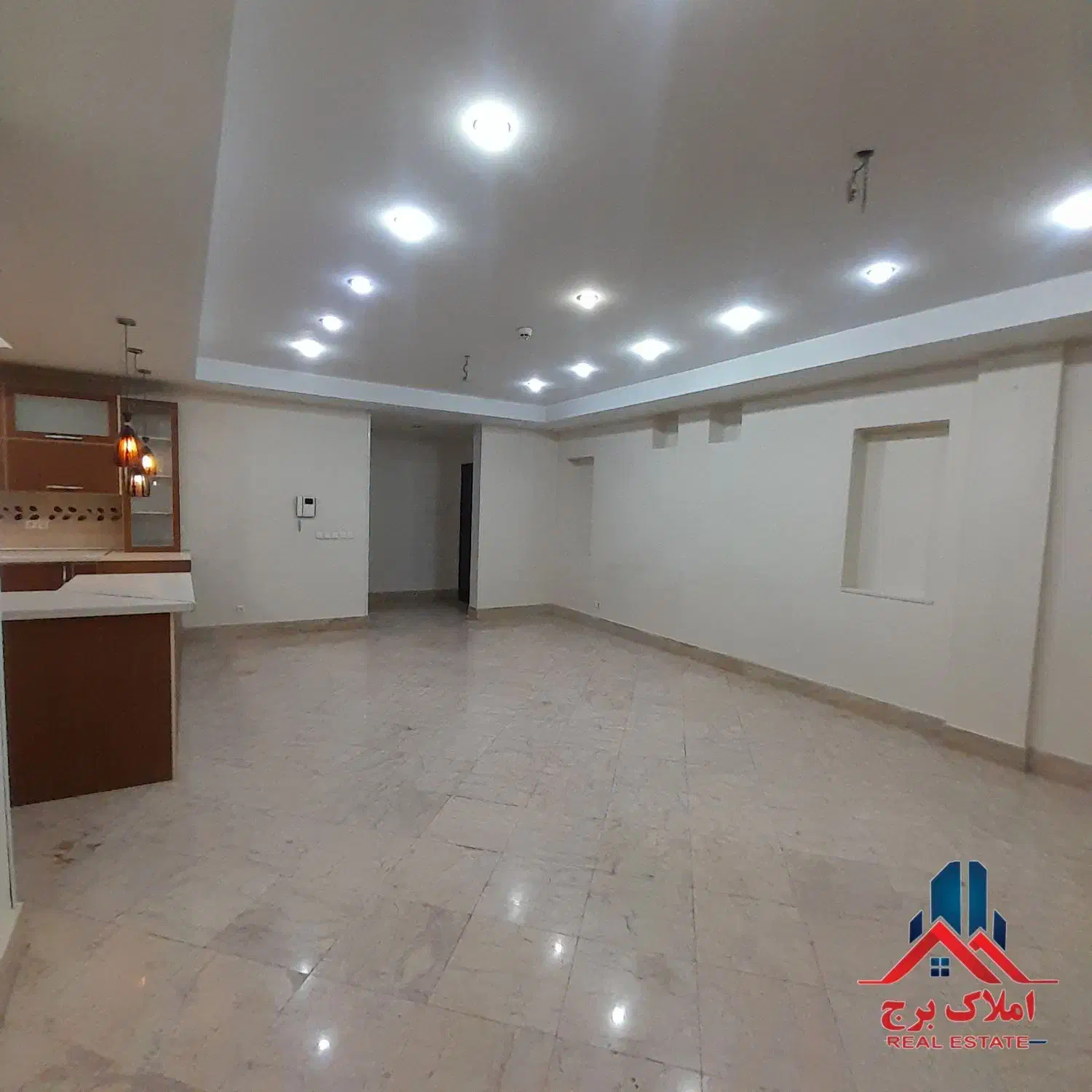 *شهرک چشمه ۱۲۵متر ۲خ ۲تراس ۲انباری طبقه آخر برج*