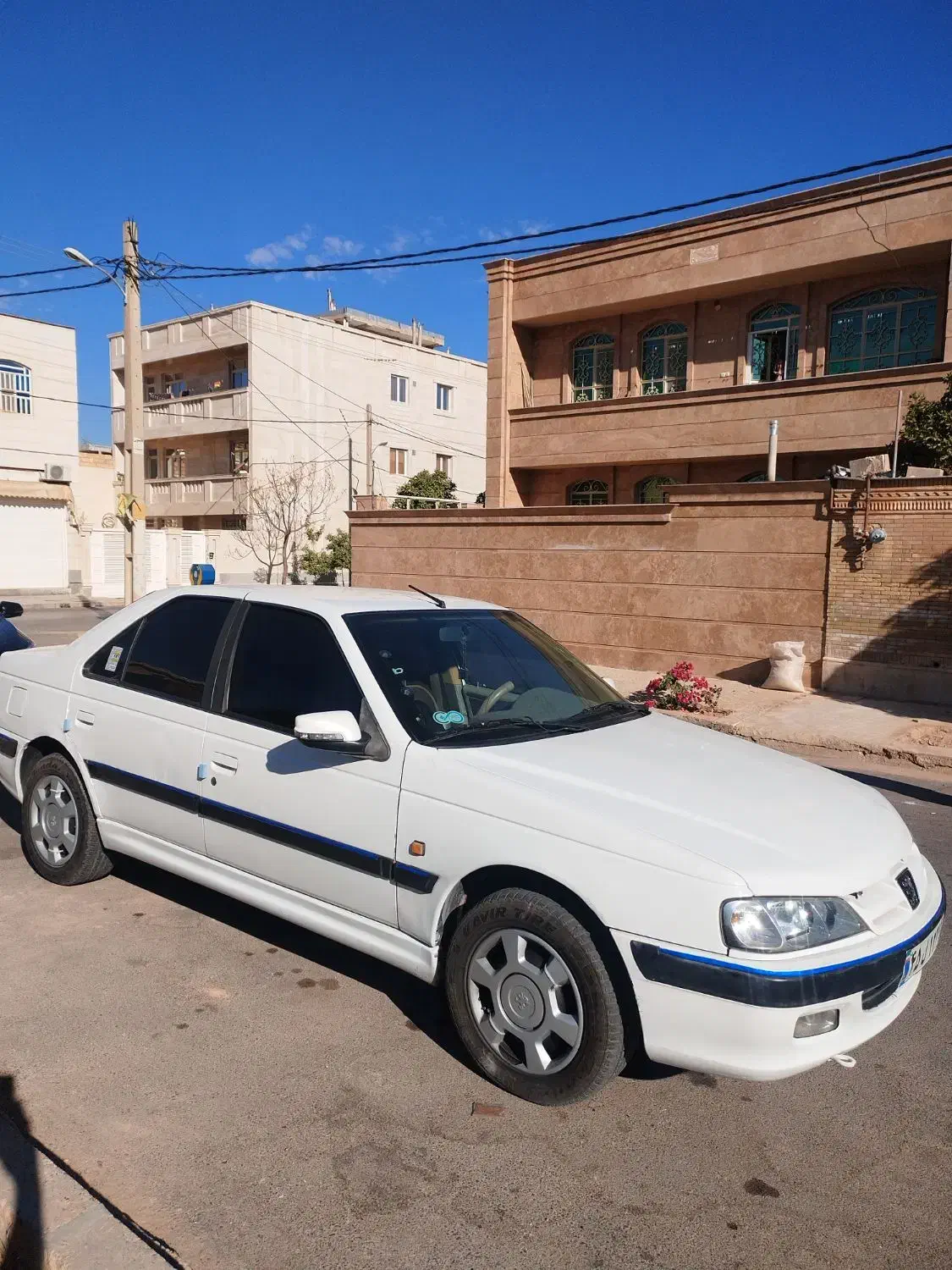 پژو پارس xu7 تمام فابریک مدل 1400|خودرو سواری و وانت|شیراز, شیخ روزبهان|دیوار