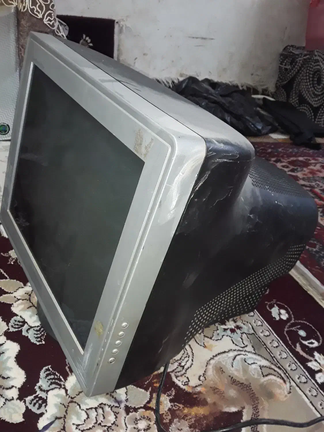 کیبورد و مانیتور سالم بشرط|قطعات و لوازم جانبی رایانه|تربت‌حیدریه, آبشار|دیوار