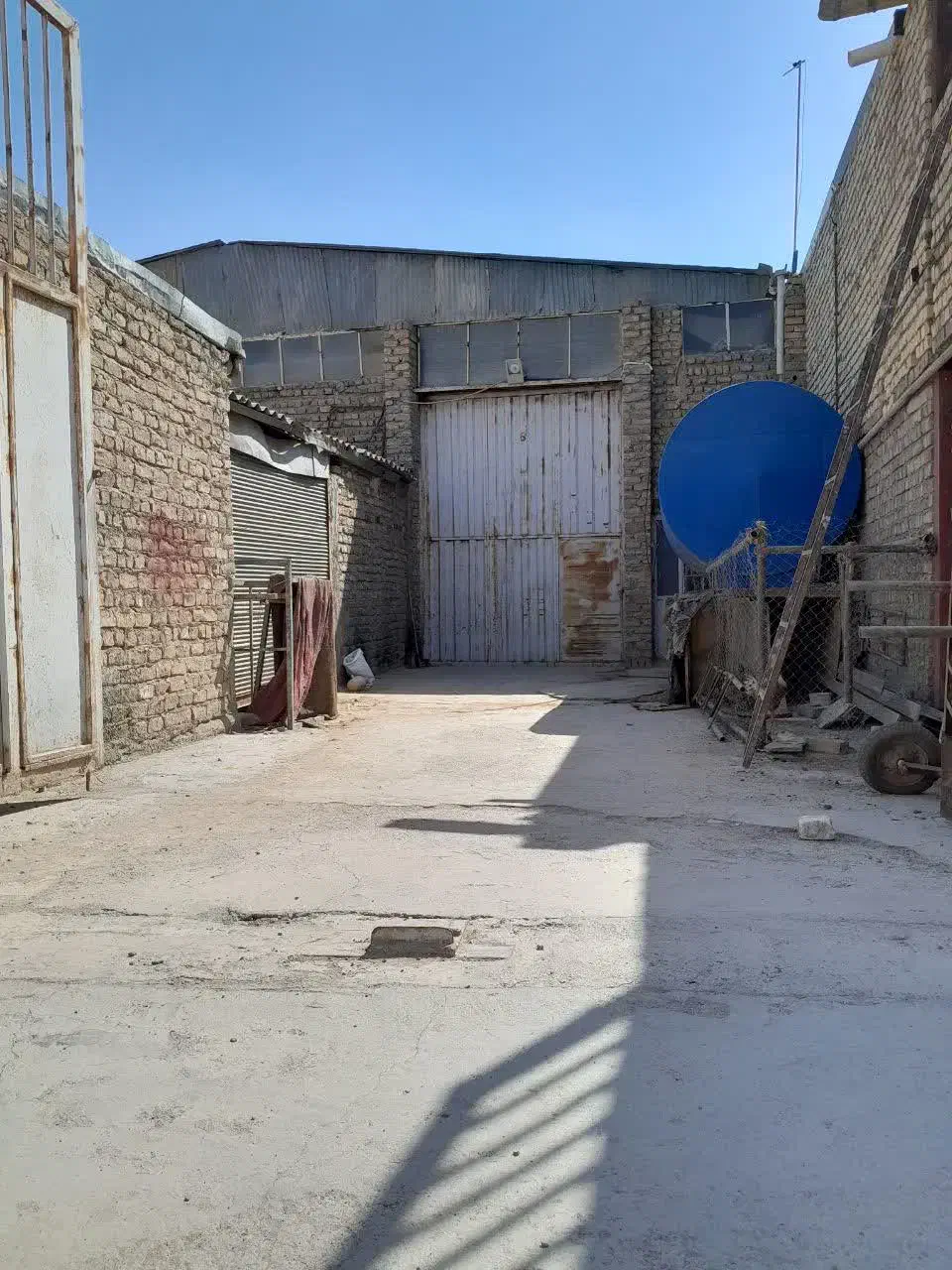 سوله سالن انباری قلعه کارگاه|اجارهٔ دفتر صنعتی، کشاورزی، تجاری|قم, قلعه صدری|دیوار