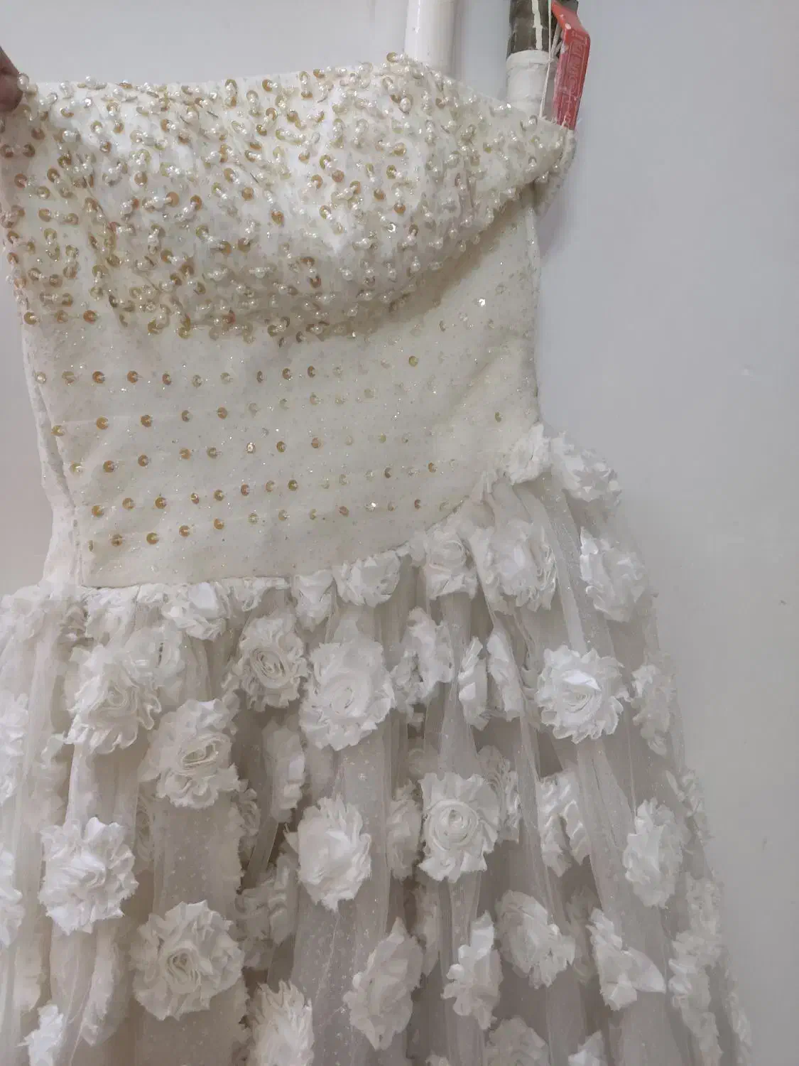 لباس عروس همراه با تاج|لباس|آران و بیدگل, |دیوار