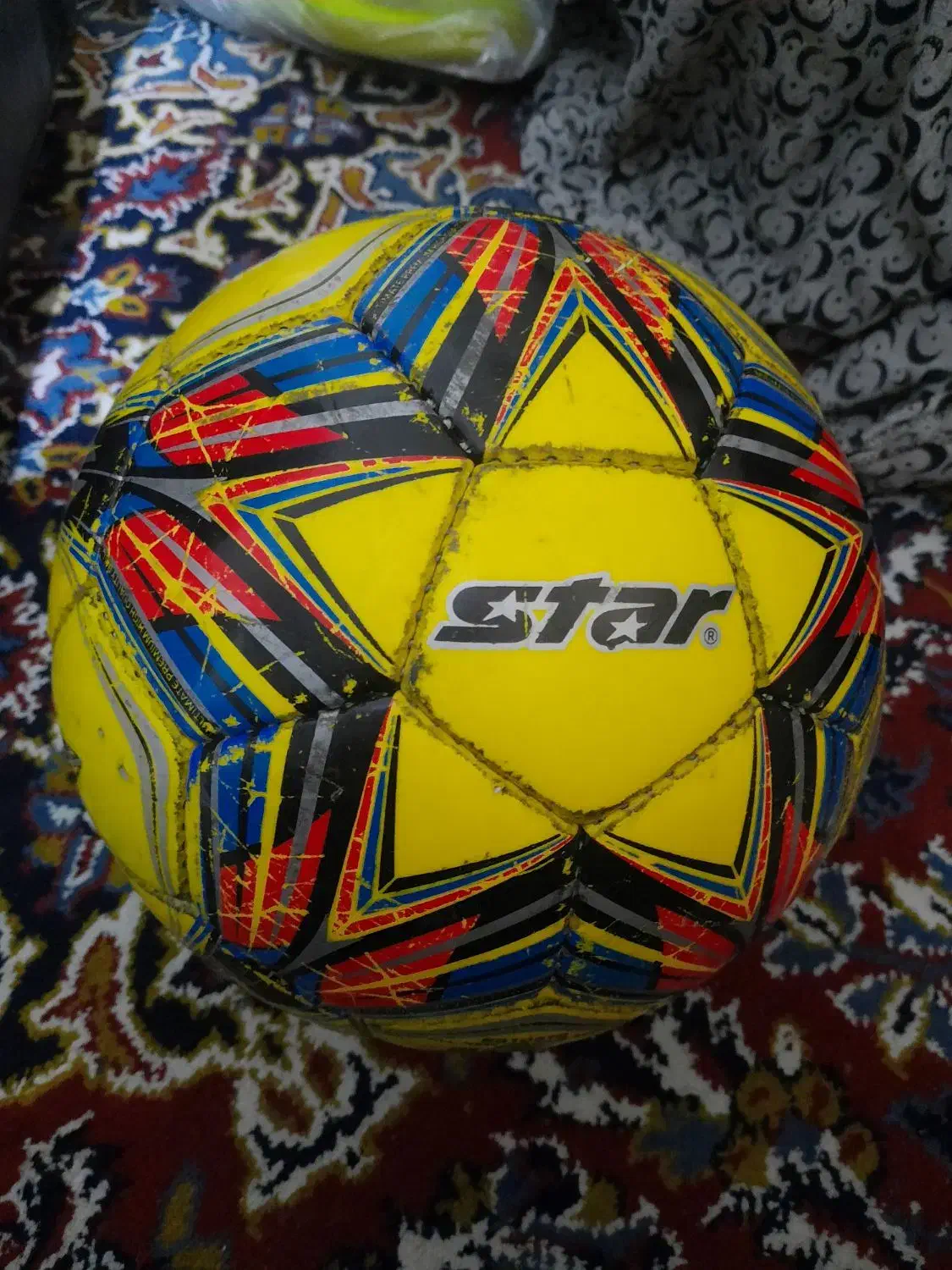 معاوضه توپ استار فوتبال با توپ فوتسال|ورزش‌های توپی|بروجرد, |دیوار