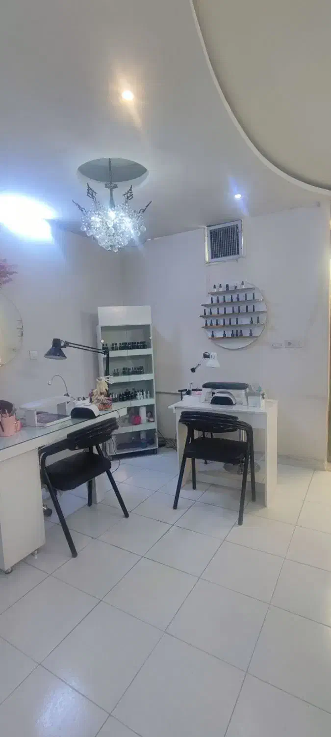 اجاره لاین مژه و ناخن|اجارهٔ دفتر کار، اتاق اداری، مطب|مشهد, گلبرگ شمالی|دیوار