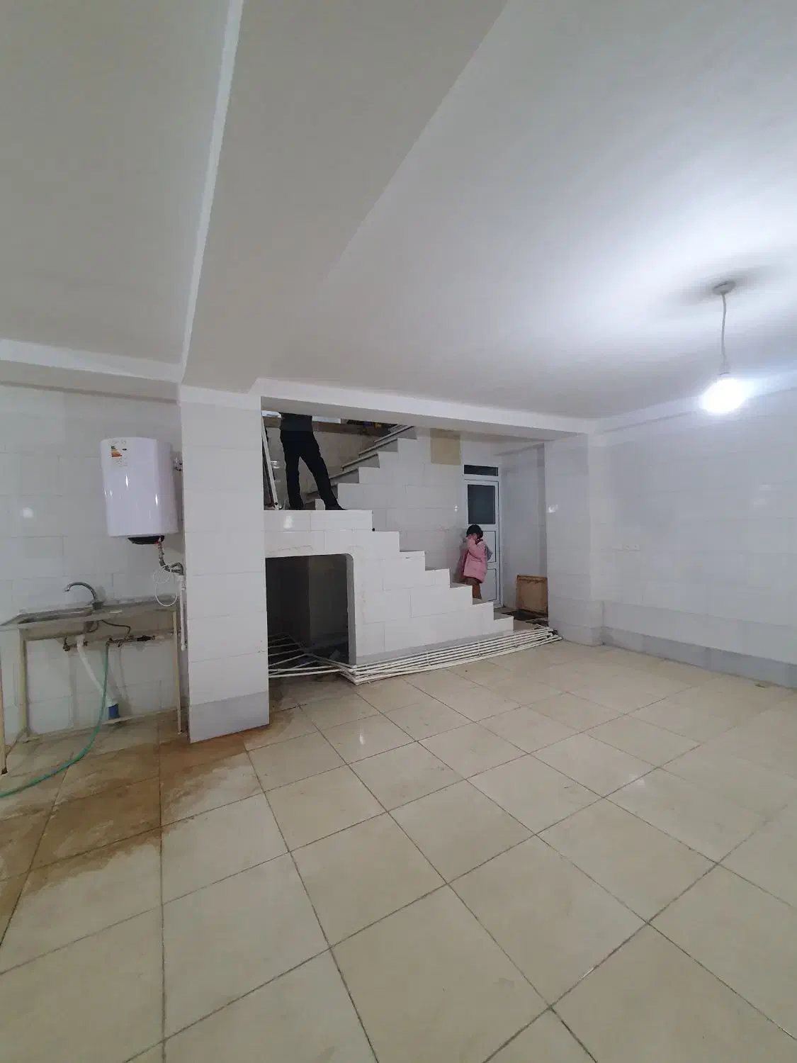 کلیبر خ فرمانداری سالن تجاری فروش معاوضه زمین|فروش مغازه و غرفه|کلیبر, |دیوار