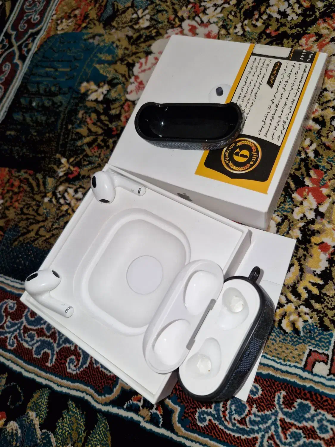 ایرپاد 3 با کارتن و گارد در حد نو|لوازم جانبی موبایل و تبلت|تهران, نارمک|دیوار