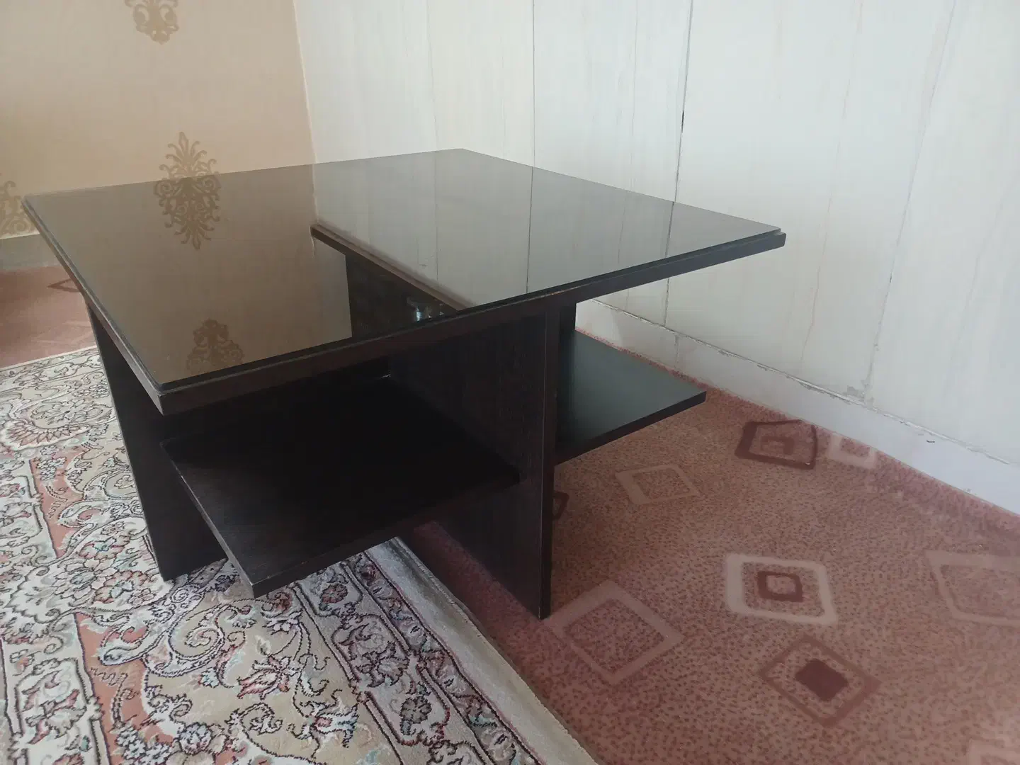 جلومبلی|مبلمان خانگی و میز عسلی|اصفهان, کوی امیریه|دیوار