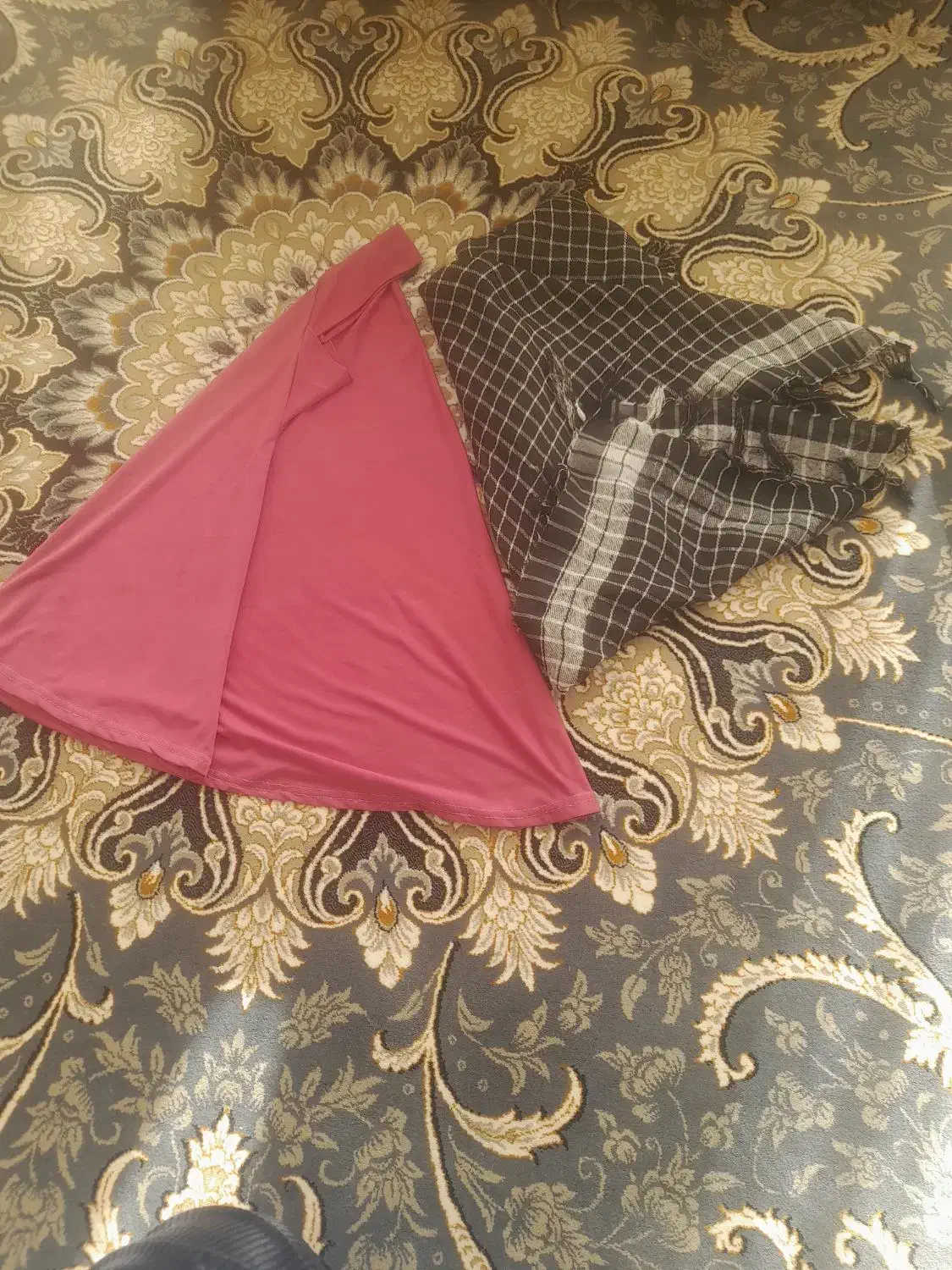 چفیه و مقنعه نو .کیف پول لباس لی شومیز کاکتوس|لباس|قائن, |دیوار