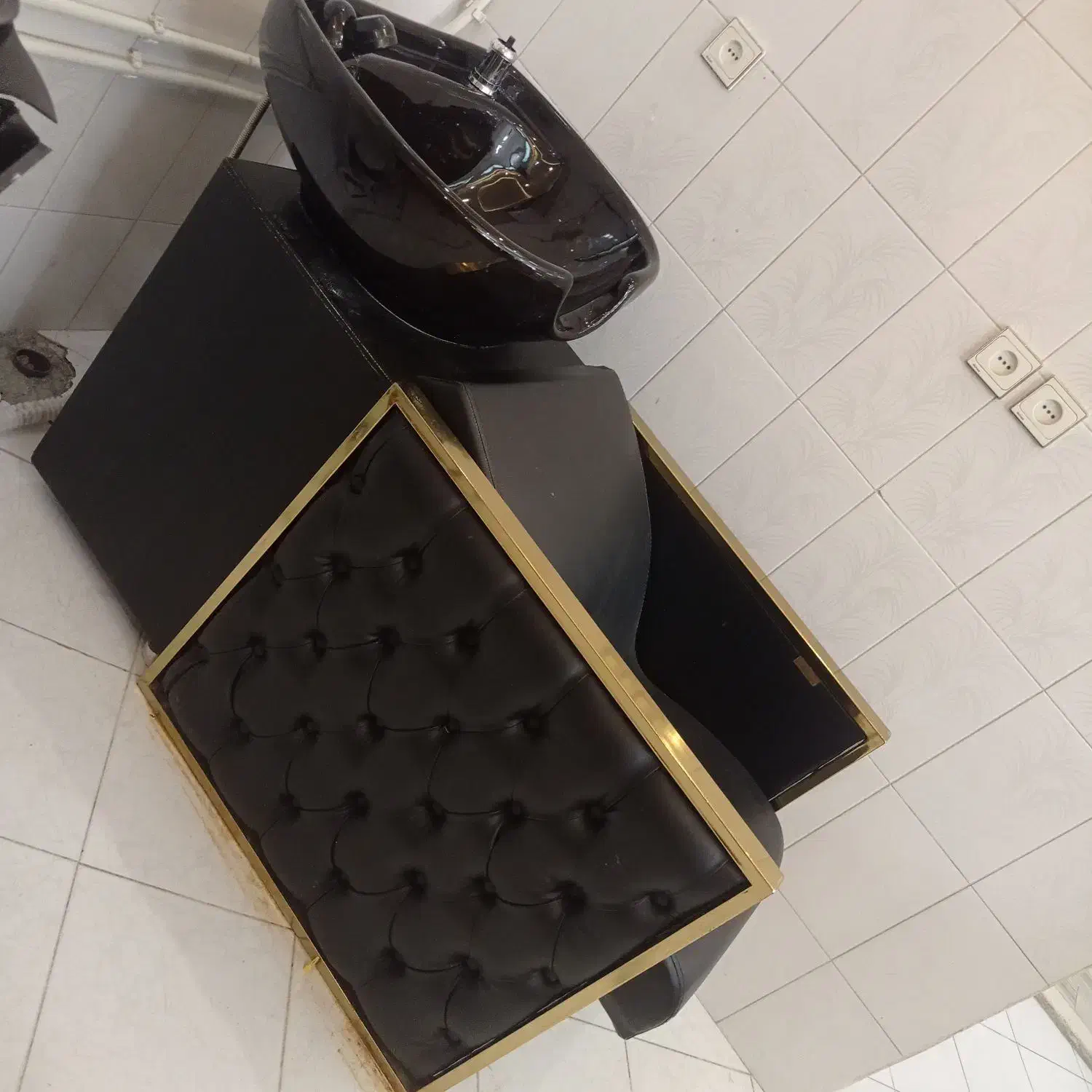 اجاره صندلی در سالن زیبایی و آموزشگاه|خدمات آرایشگری و زیبایی|اصفهان, خرم|دیوار