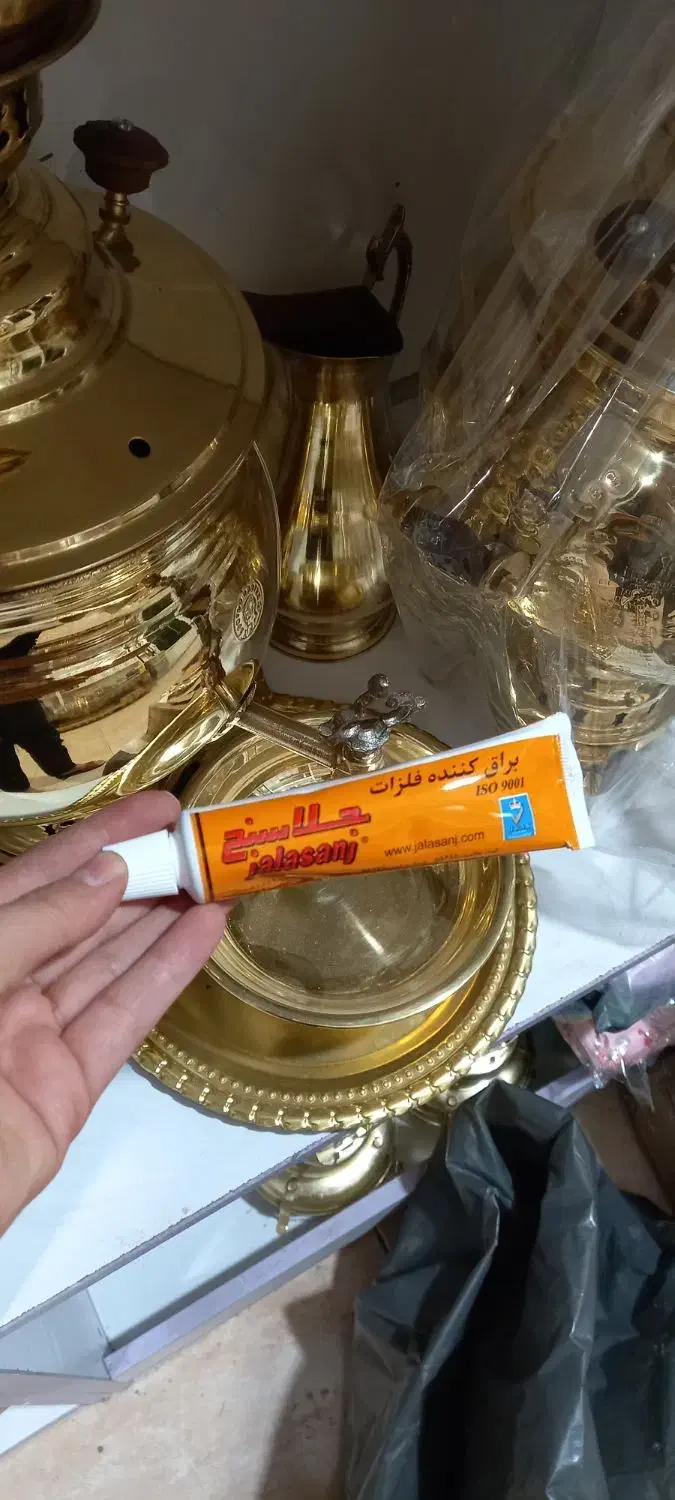 کرم جلاسنج براق کننده ی فلزات نقره طلا مس برنز|عمده‌فروشی|رباط‌کریم, شترخوار|دیوار