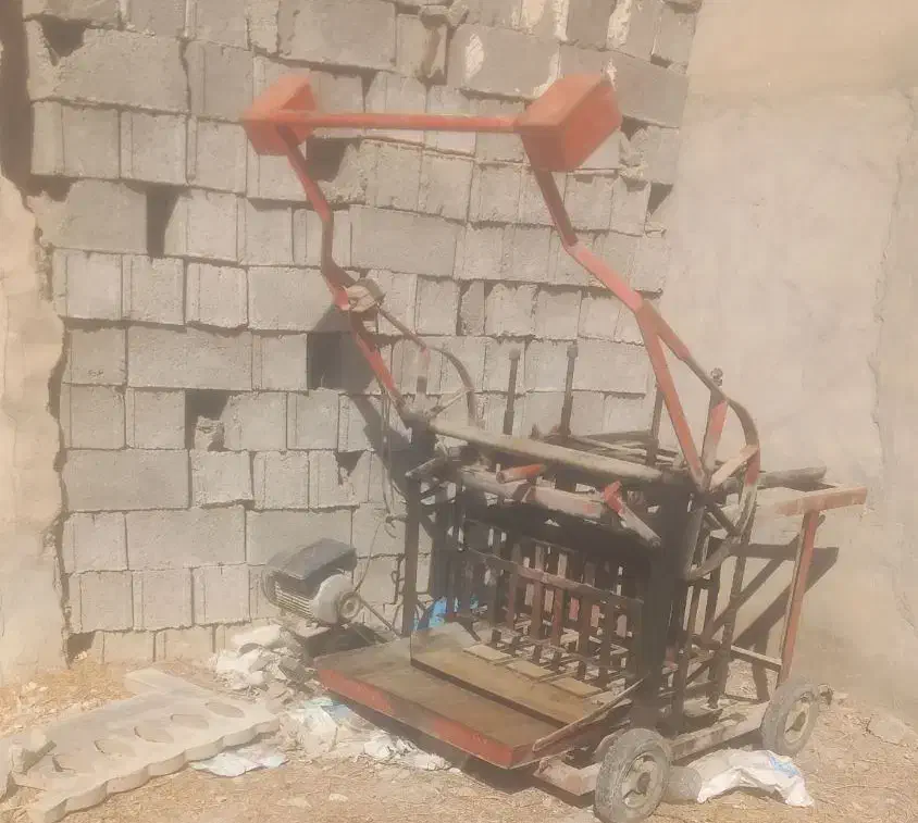 یک بلوک زنی چهار تایی ۳۸× ۱۸ در حد نو ۳۸ میلیون|ماشین‌آلات صنعتی|دیلم, |دیوار