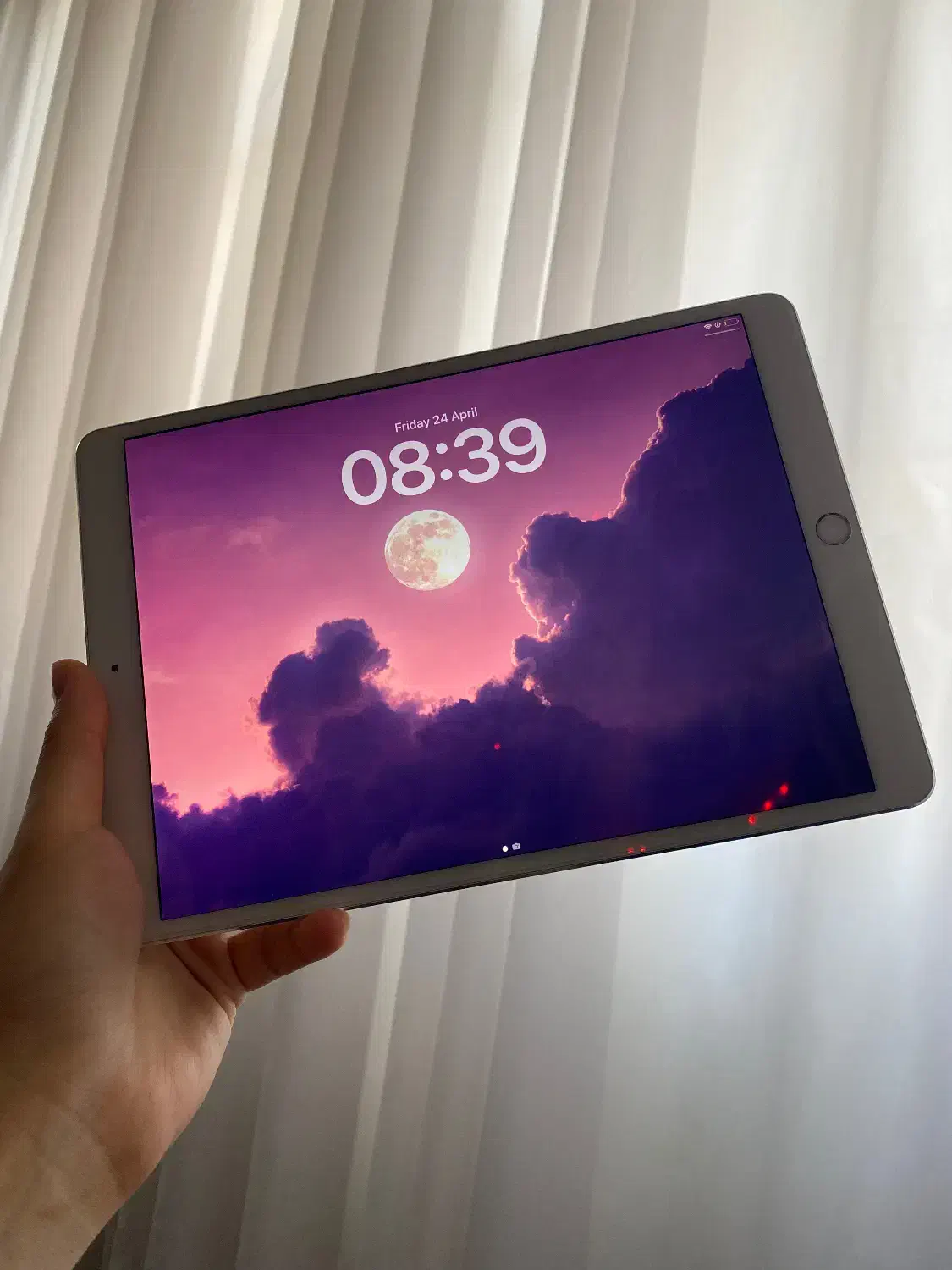 ipad pro 2017|تبلت|مشهد, هفت تیر (آب و برق)|دیوار