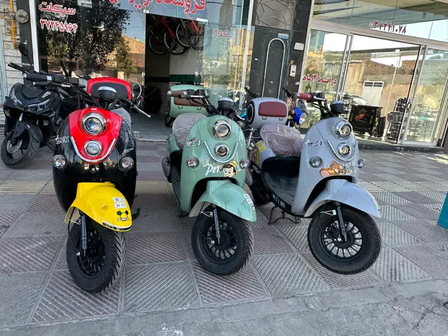 موتور کلیک و پاکشتی مخصوصا بانوان|موتورسیکلت|یزد, |دیوار