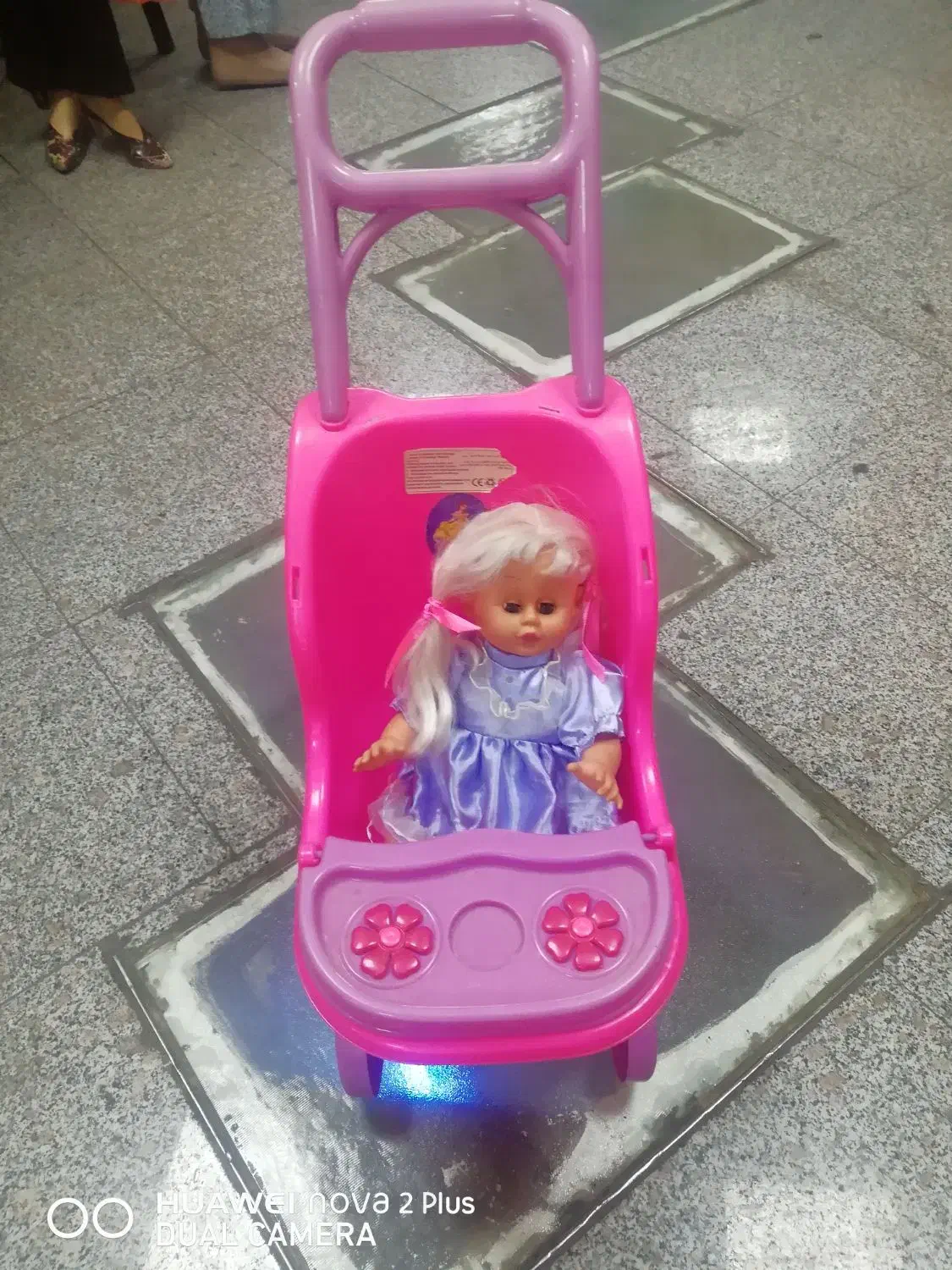 کالسکه وعروسگ|اسباب‌بازی بچه|تهران, دروازه شمیران|دیوار