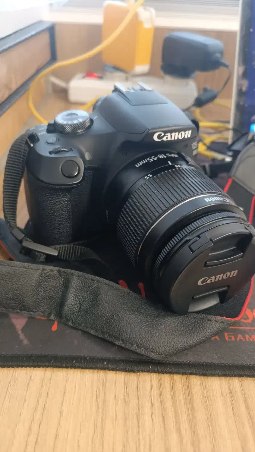 دوربین عکاسی 2000Dکنون|دوربین عکاسی و فیلمبرداری|همدان, |دیوار