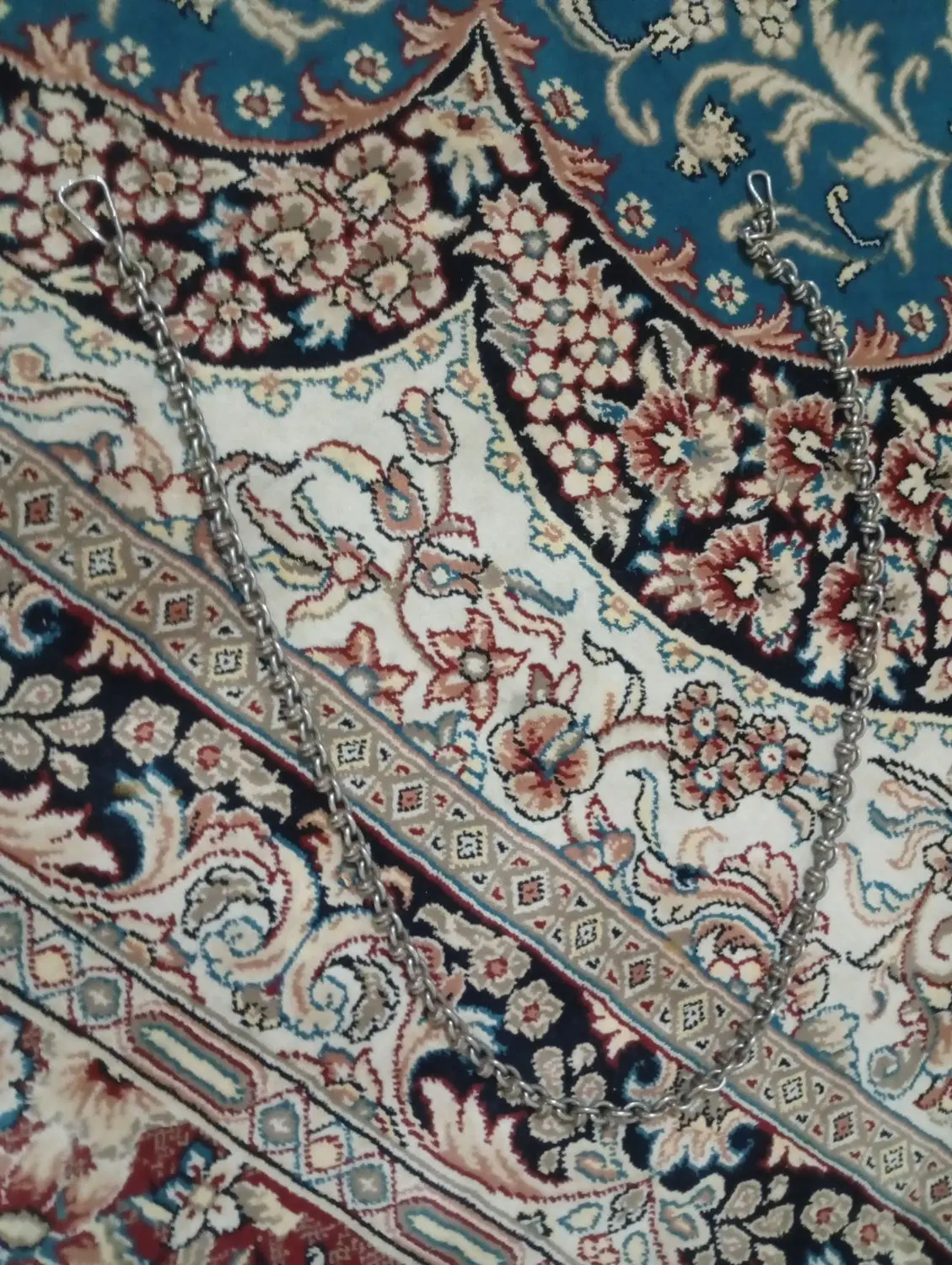 زنجیر|بدلیجات|خمینی‌شهر, |دیوار