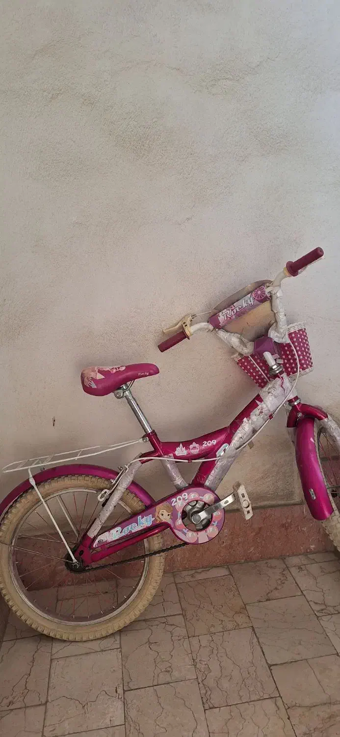 دوچرخه سایز ۲۰ دخترانه|دوچرخه، اسکیت، اسکوتر|گرگان, |دیوار