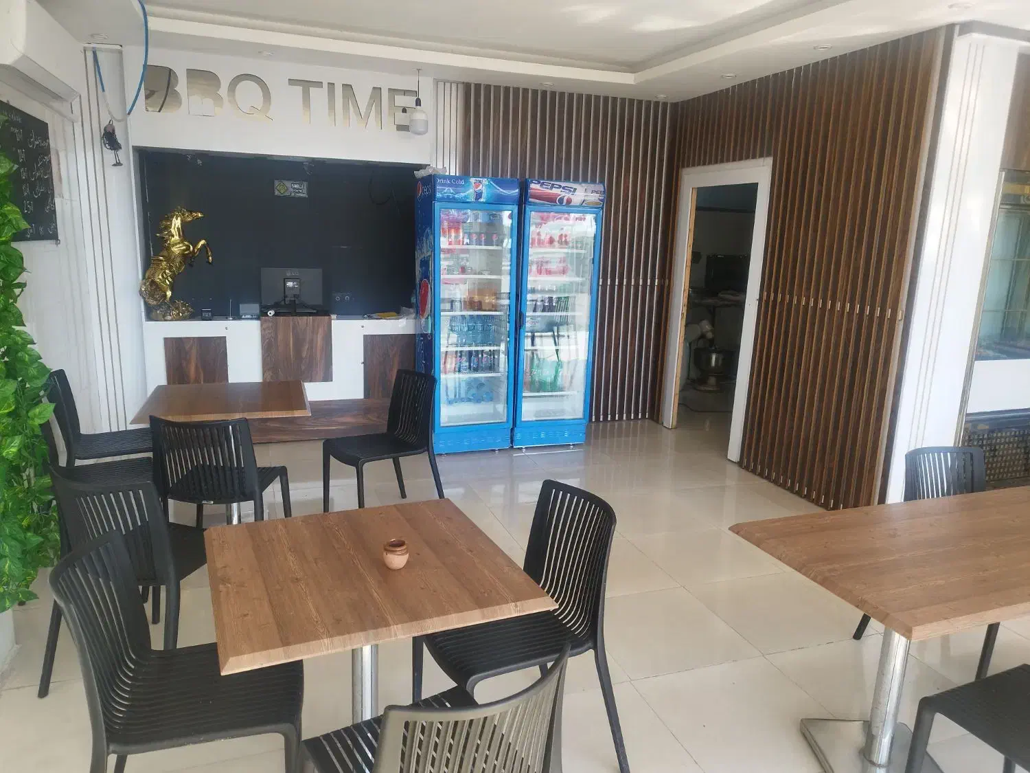 نیازمند آشپز ، آشپز|استخدام خدمات فروشگاه و رستوران|بندر کنگان, |دیوار