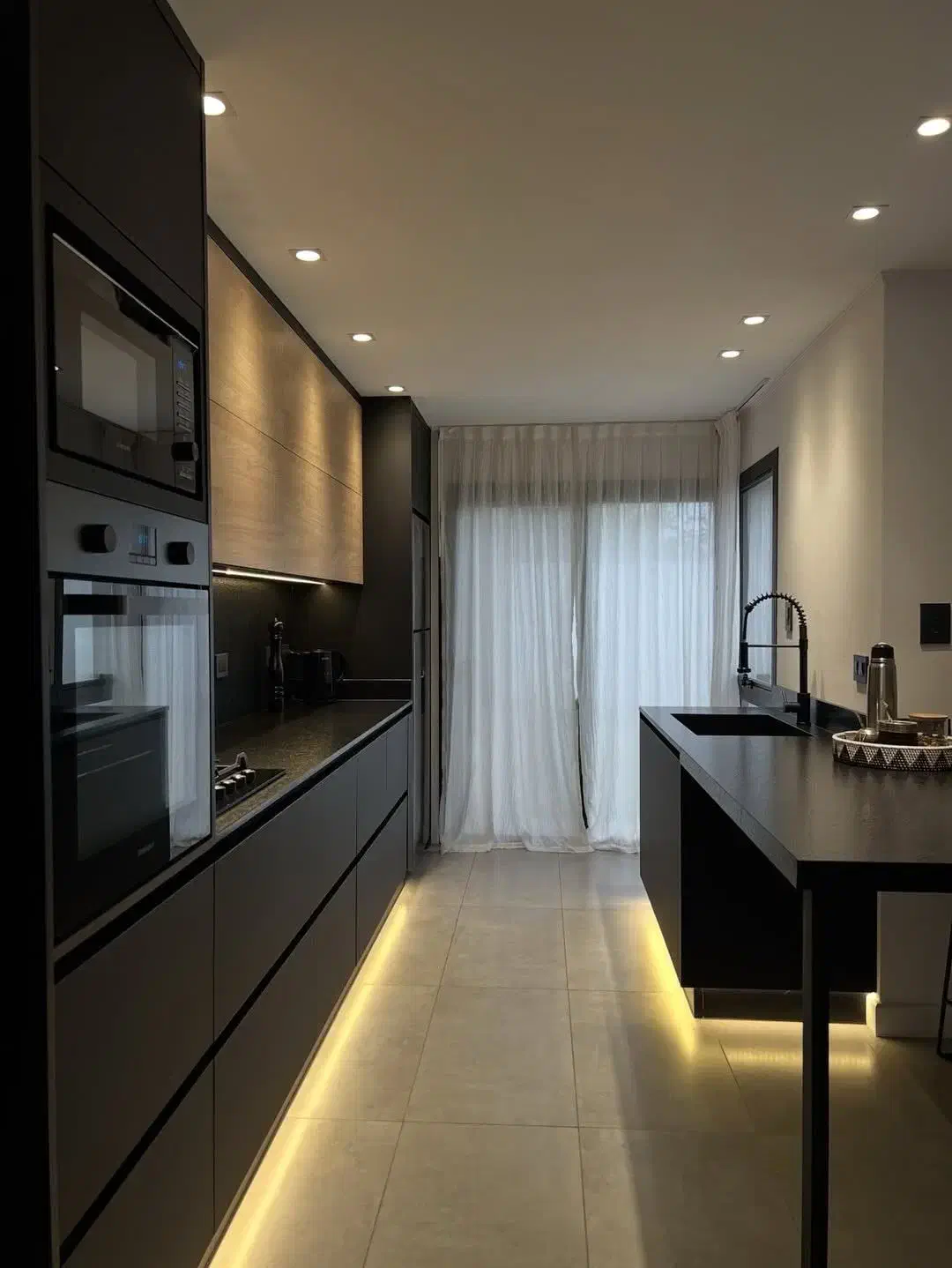 کابینت آماده هایگلاس متری ۵۵۰۰|مصالح و تجهیزات ساختمان|شهریار, شهرک بهاران (ویره)|دیوار