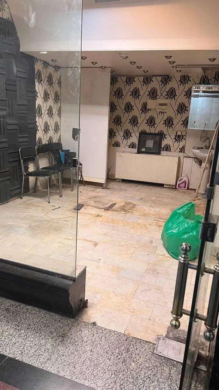فروش فوری مغازه 15/61 متری ولیعصر|فروش مغازه و غرفه|تهران, بهجت‌آباد|دیوار