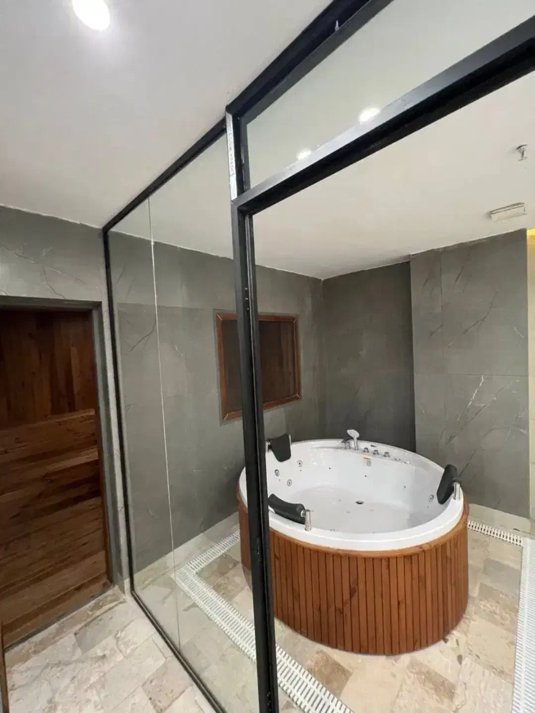 146 متر تک واحدی سه خواب سنددار|فروش آپارتمان|کرج, شهرک البرز ۳|دیوار