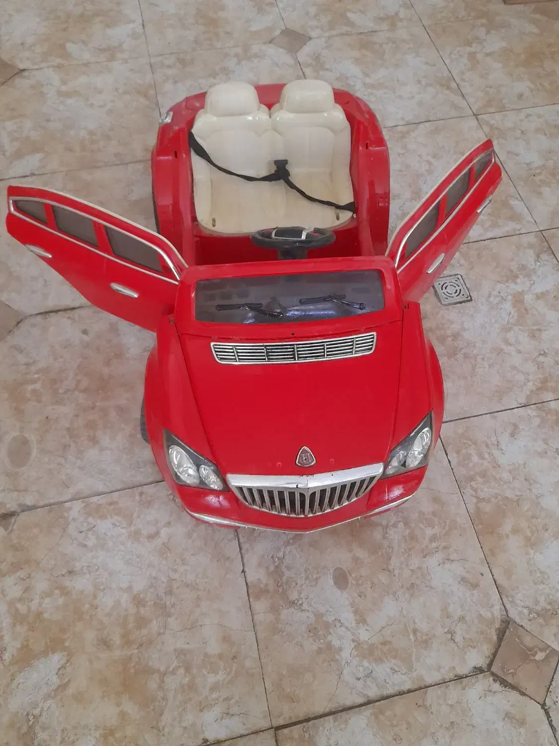 ماشین شارژی|اسباب‌بازی بچه|نجف‌آباد, منتظری شمالی|دیوار