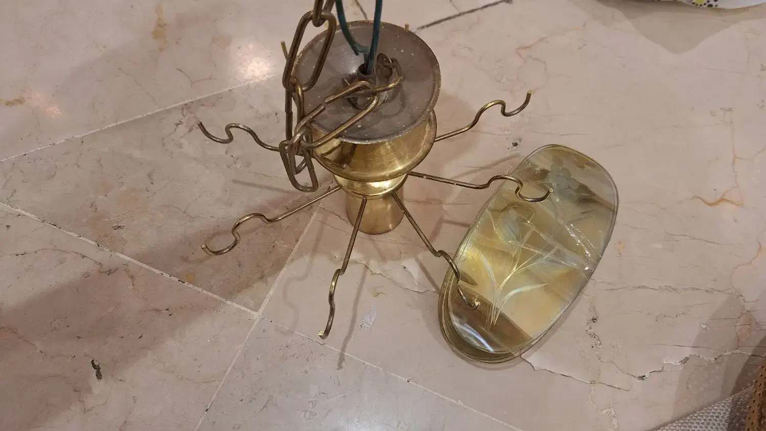 لوستر برنجی کریستالی|لوستر و چراغ آویز|تهران, زعفرانیه|دیوار