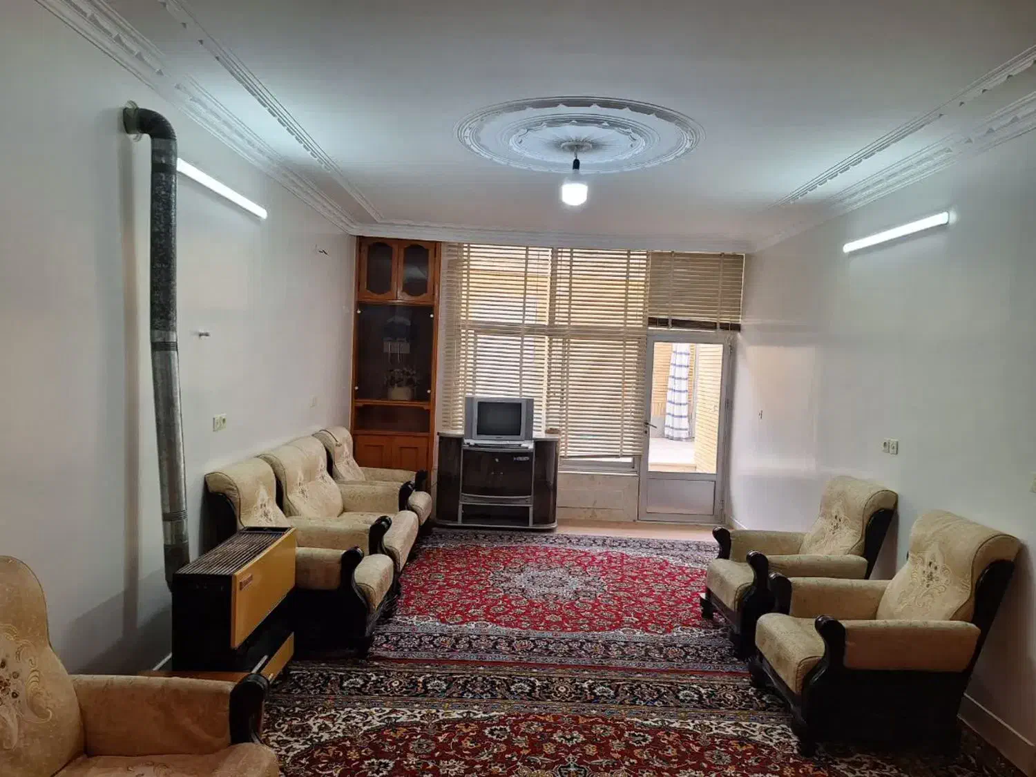 اجاره روزانه خانه تمیز ویلایی سوییت مبله کوتاه مدت|اجارهٔ کوتاه‌مدت آپارتمان و سوئیت|اصفهان, پزوه|دیوار