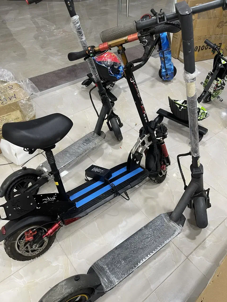 فروش اسکوتر برقی نو و در حد نو|دوچرخه، اسکیت، اسکوتر|میناب, |دیوار