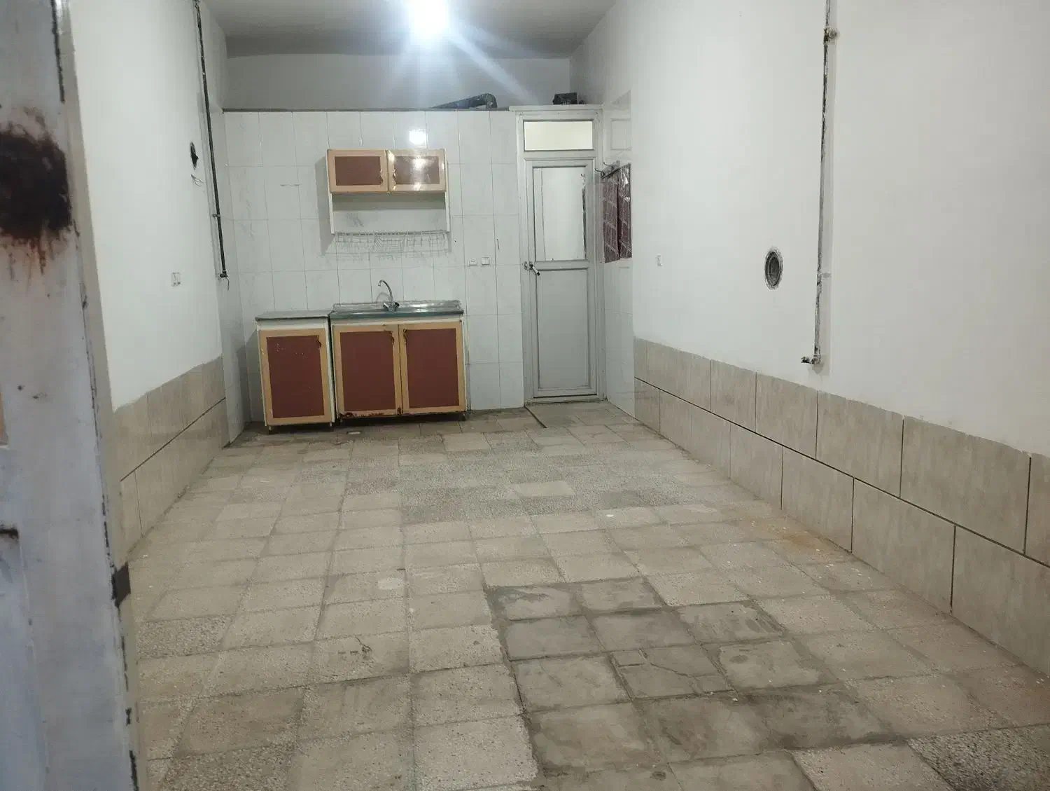 رهن و اجاره سوییت|اجارهٔ خانه و ویلا|شیراز, کوشک میدان|دیوار