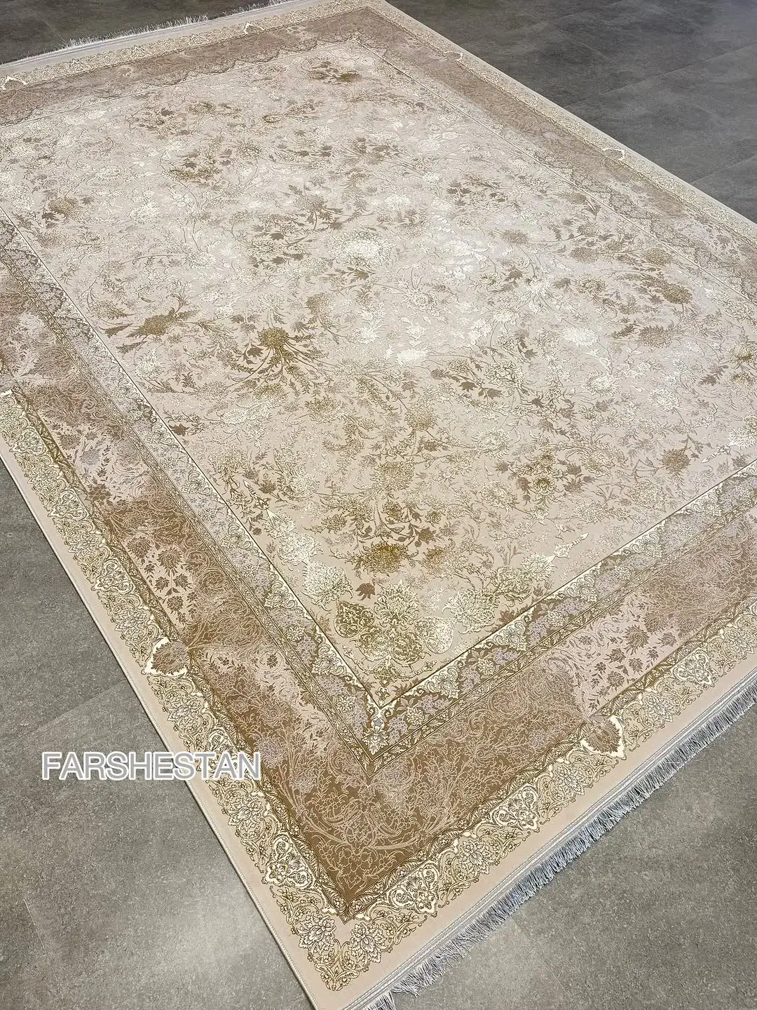 فرشتان کد۶۷۸۰ جدید۱۲۰۰ شانه رسید تنوع بالا|فرش|شیراز, قلات|دیوار