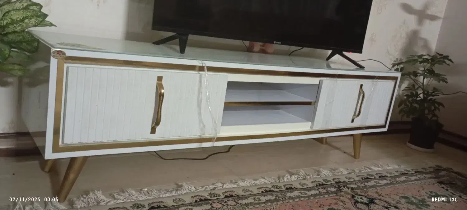 میز تیوی|میز تلویزیون|برخوار, |دیوار