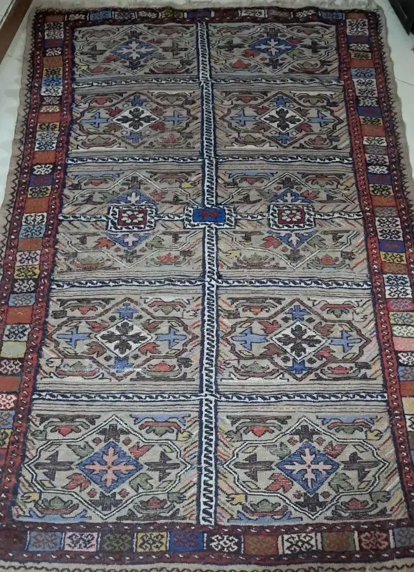 گلیم دست بافت طرح خشتی|فرش|مشهد, سرافرازان|دیوار