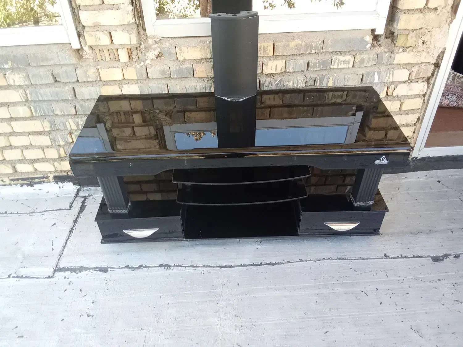 زیر تلوزیون|میز تلویزیون|لردگان, |دیوار